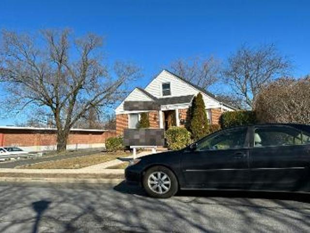 House for sale in Elmont