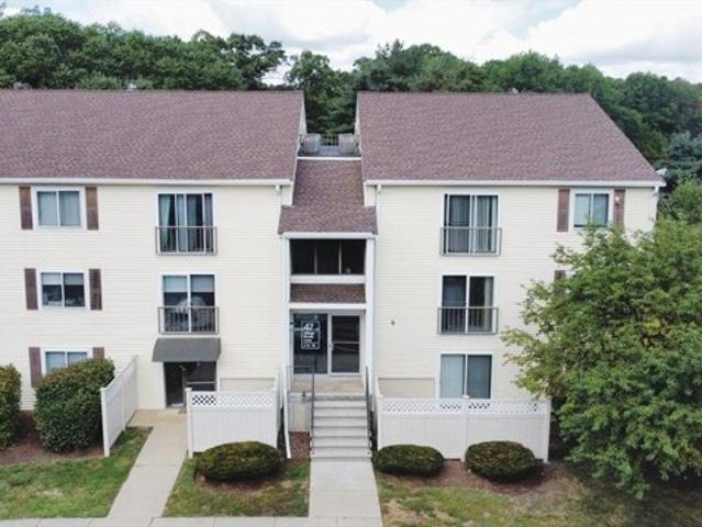 Condo for sale in Natick, Massachusetts