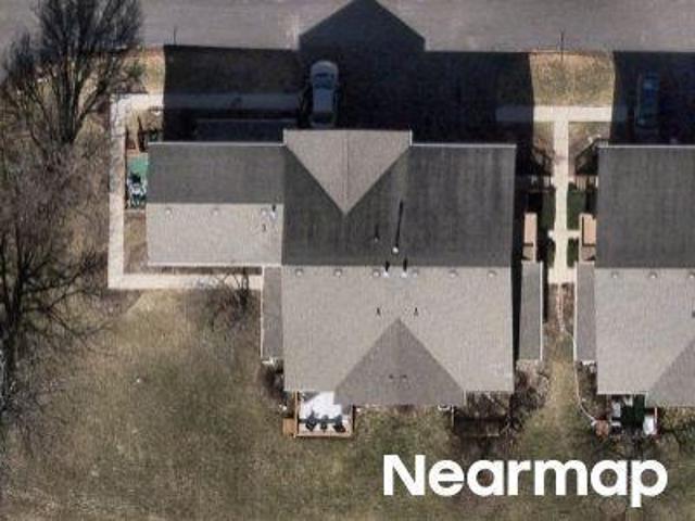 House for sale in Mchenry, Illinois