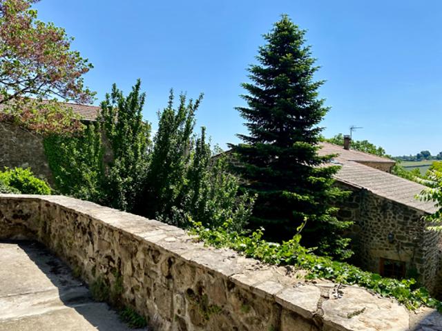 Maison vente à Tournon-sur-Rhône, Charnas