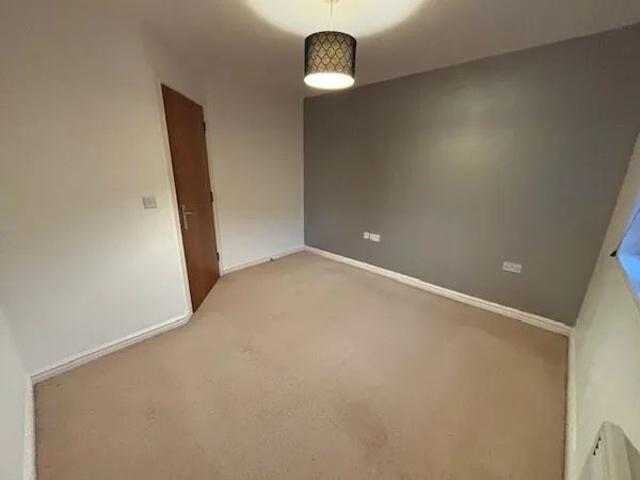 Apartment for rent in Gorseinon, Wales