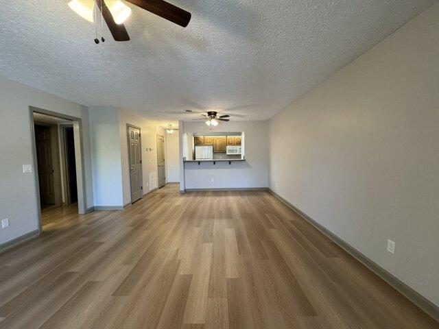 Condo for sale in Dickson