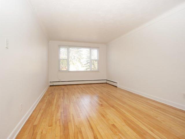 Apartment for rent in Mulhurst Bay, Ontario