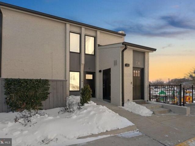 Condo for sale in Montgomery Village, Maryland