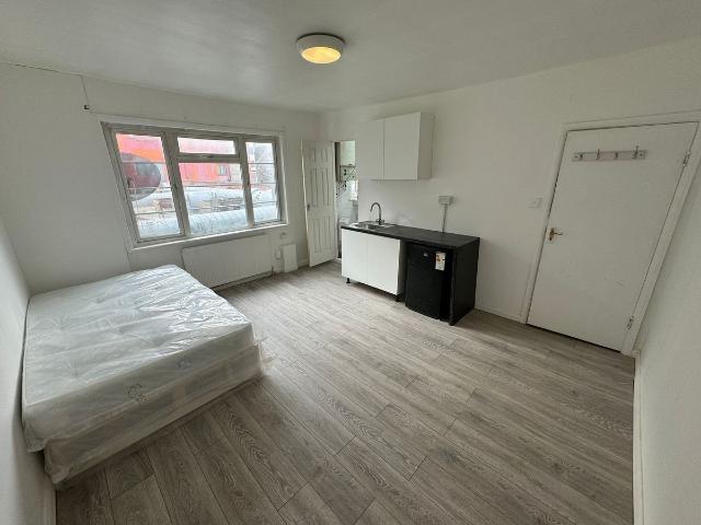 Studio for rent in Lane, Greater London