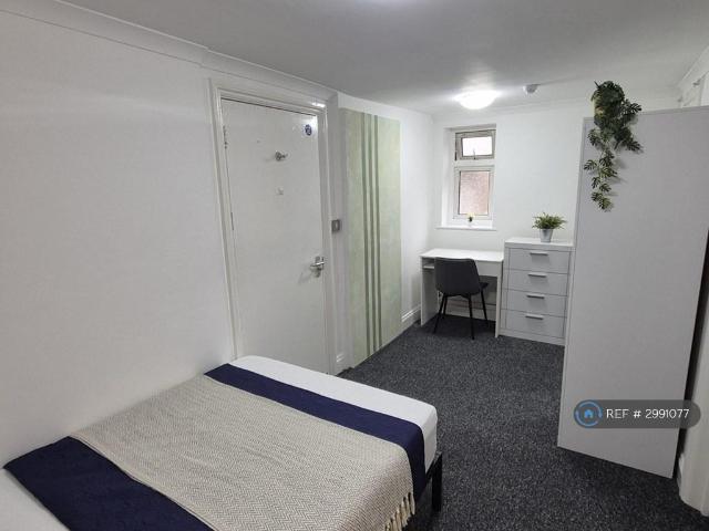 House for rent in Lane, Greater London