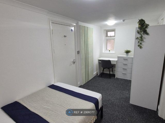 Studio for rent in Lane, Greater London