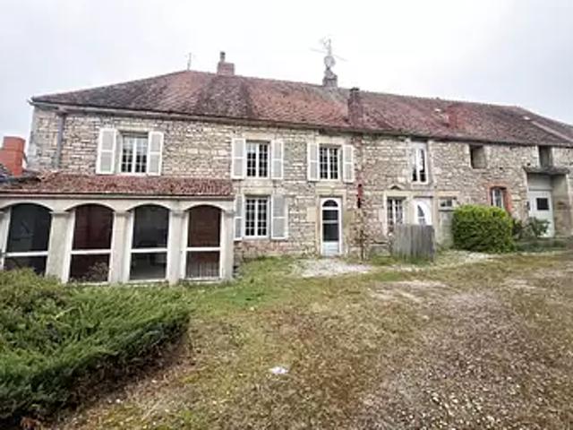 Maison vente à Montbard