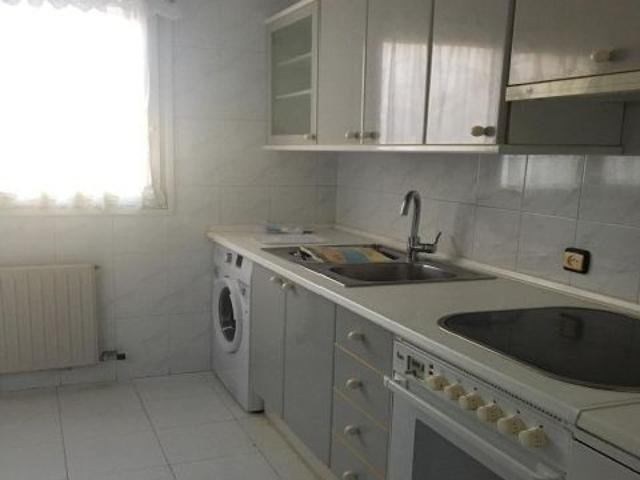 Piso en venta en Villalbilla De Burgos, Castilla y León