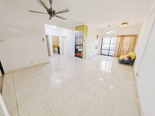 Apartment for sale in Petaling, Subang Jaya