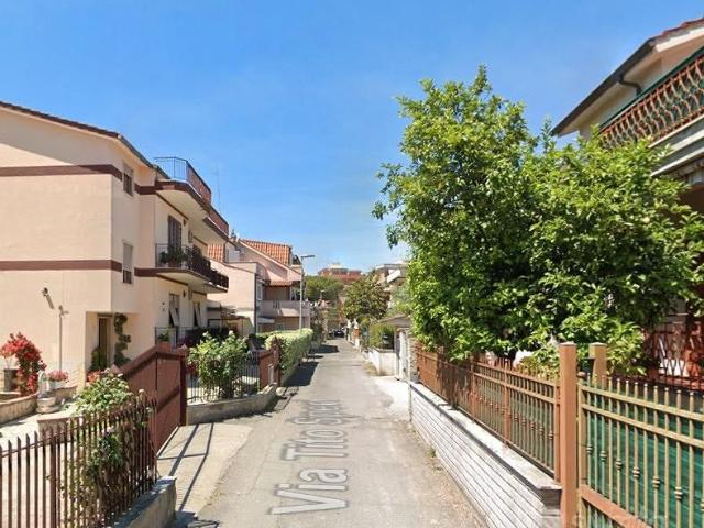 Appartamento in affitto a Guidonia Montecelio, Roma Capitale