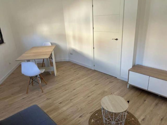 Apartamento en alquiler en Villares De La Reina, Castilla y León