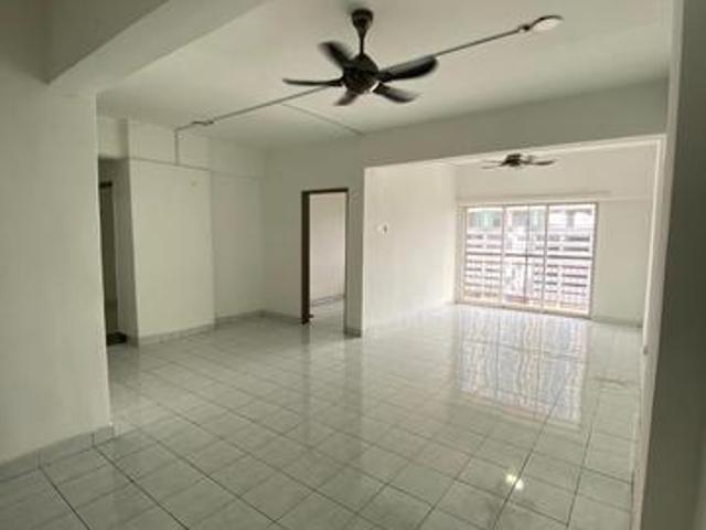 Condominium for sale in Petaling, Damansara Damai