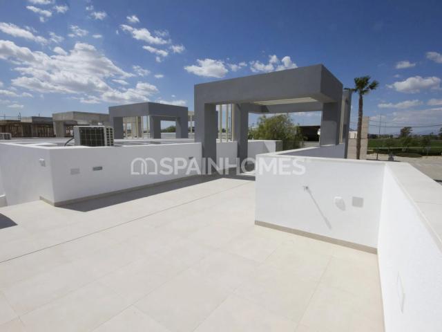 Casa en venta en Alicante, Urbanización La Marina-El Oasis