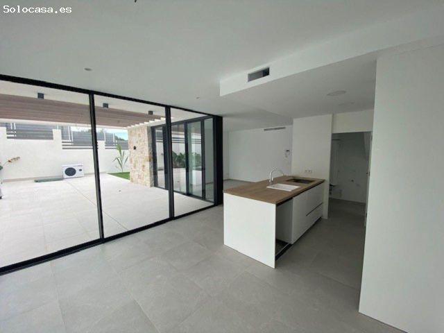 Casa en venta en Sectores La Cuerda y Lomas de Cabo Roig, Orihuela