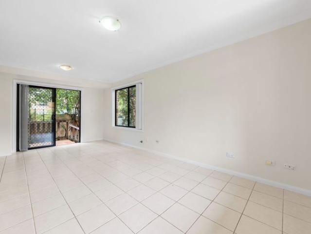 Townhouse for rent in Sydney, New South Wales
