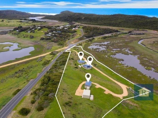 Cottage for sale in Princetown, Victoria