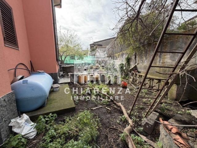 Villa Indipendente in vendita a Belpasso, Sicilia