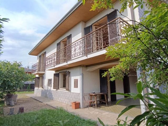 Villa Indipendente in vendita a Piemonte, Novara