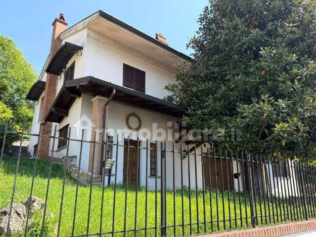 Villa Indipendente in vendita a Canneto Pavese, Lombardia