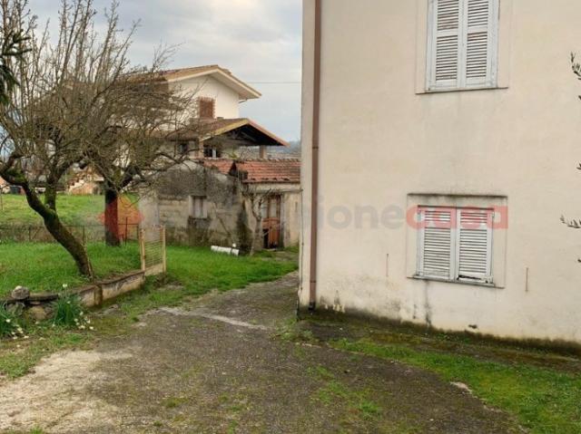Villa Indipendente in vendita a Cervaro, Lazio