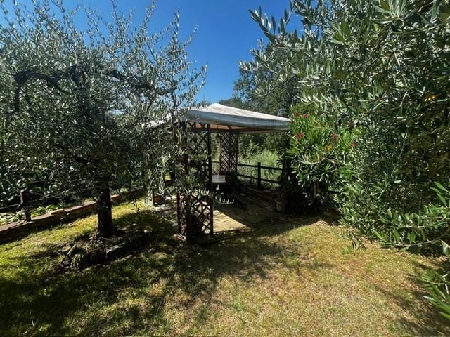 Villa Indipendente in vendita a La Serra, Carmignano