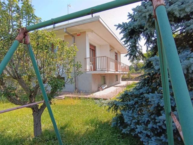 Villa Indipendente in vendita a Piemonte, Novara