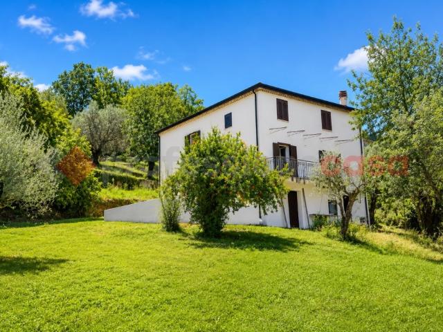 Villa Indipendente in vendita a Fumone, Lazio