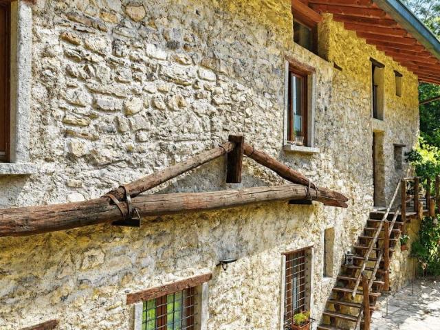 Villa Indipendente in vendita a Pasturo, Lombardia