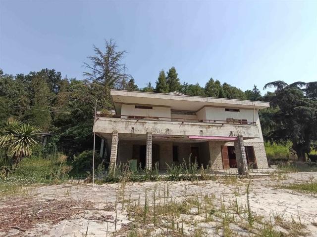 Villa Indipendente in vendita a Marche, Macerata