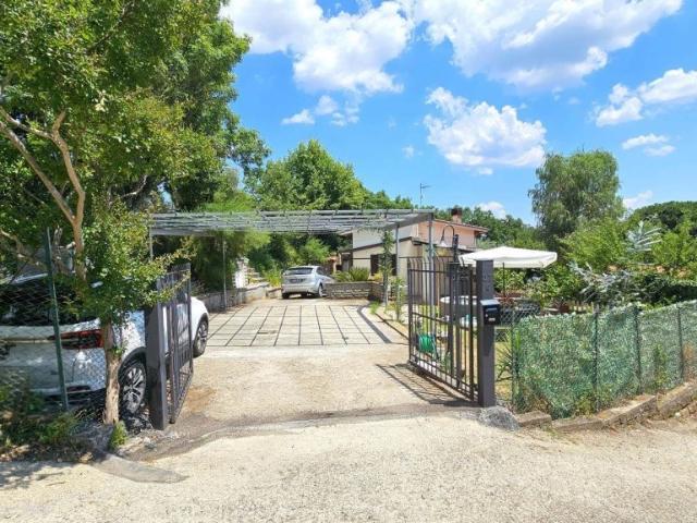 Villa Indipendente in vendita a Soriano Nel Cimino, Lazio