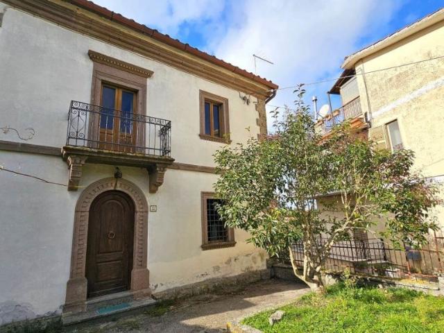 Villa Indipendente in vendita a Chia, Soriano Nel Cimino
