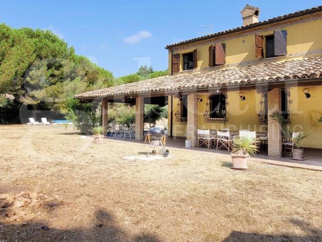 Villa Indipendente in vendita a Marche, Fermo