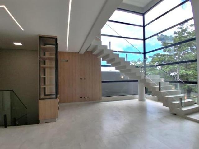 Casa venda em Região Geográfica Imediata de Londrina, Londrina