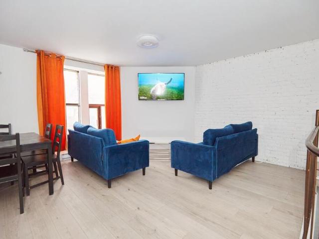 Apartment for rent in Quartier Chinois, Montréal