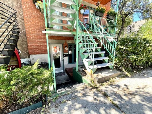 Apartment for rent in St. Leonard's, Quebec