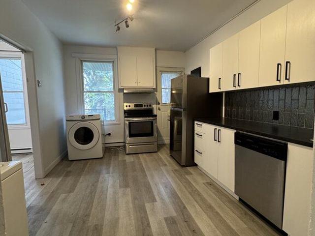 Apartment for rent in Village gai, Montréal