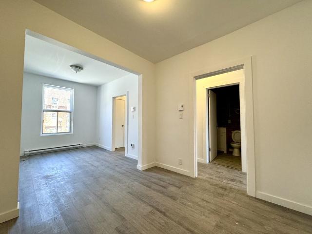 Apartment for rent in Ville-Marie, Montréal