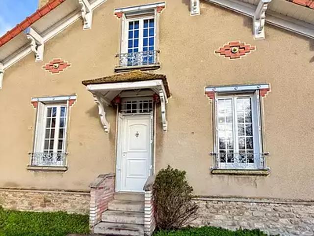 Maison vente à Fontainebleau, Ville-saint-jacques