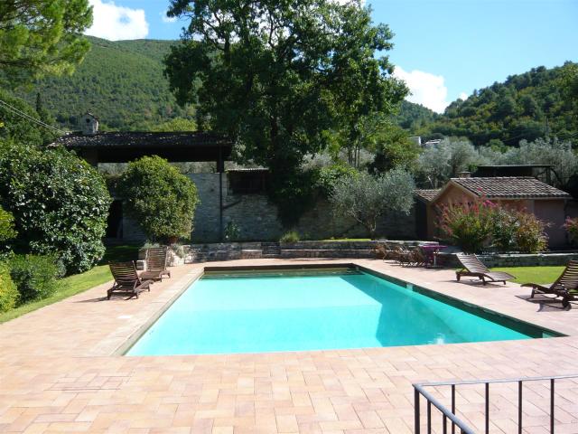 Casa in vendita a Spoleto, Umbria