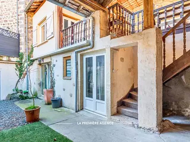 Maison vente à Le Dubessy, Villechenève