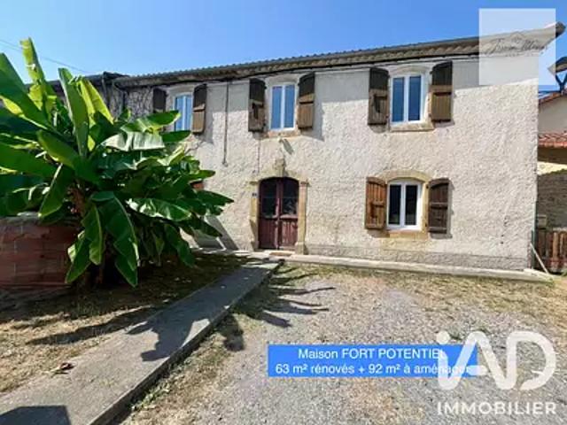 Maison vente à Place de la Liberté, Villecomtal-sur-Arros