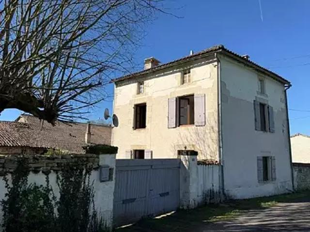 Maison vente à Confolens, Villefagnan
