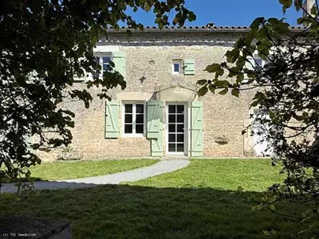 Maison vente à Confolens, Villefagnan