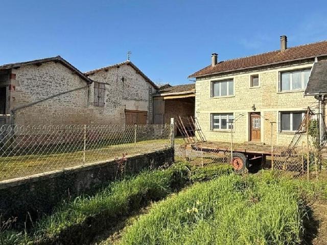 Maison vente à Confolens, Villefagnan