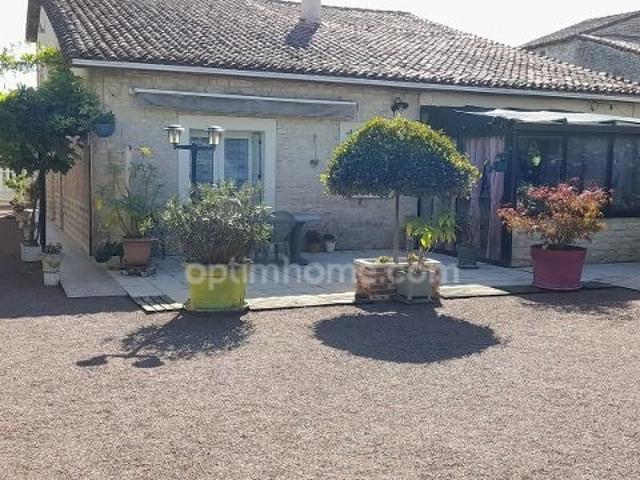 Maison vente à Confolens, Aigre