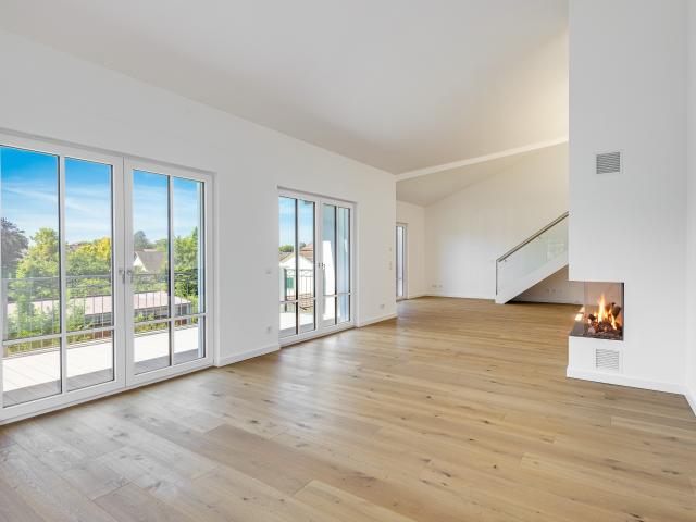 Dachgeschosswohnung kaufen in Gauting, Bayern