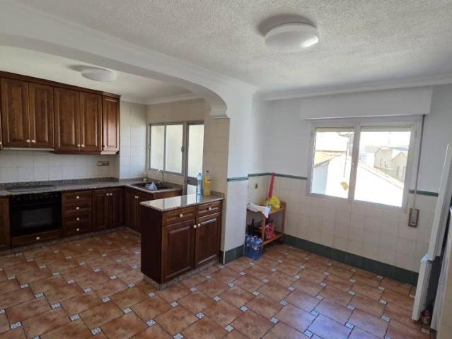 Apartamento en alquiler en Villena, Alacant / Alicante