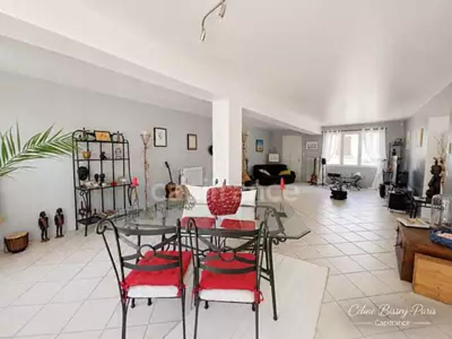 Maison vente à Sens, Villeneuve-la-guyard