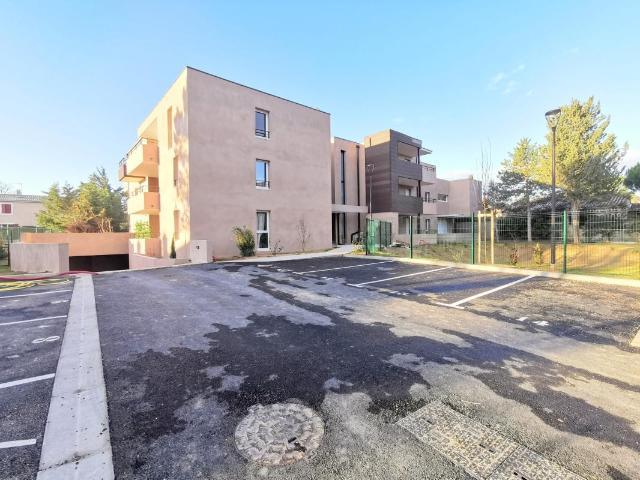 Garage location à Nîmes, Villeneuve-lès-avignon